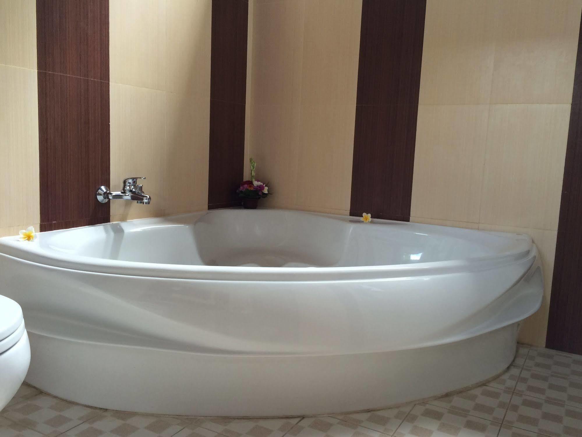 Uma Dewi Guest House Убуд Экстерьер фото