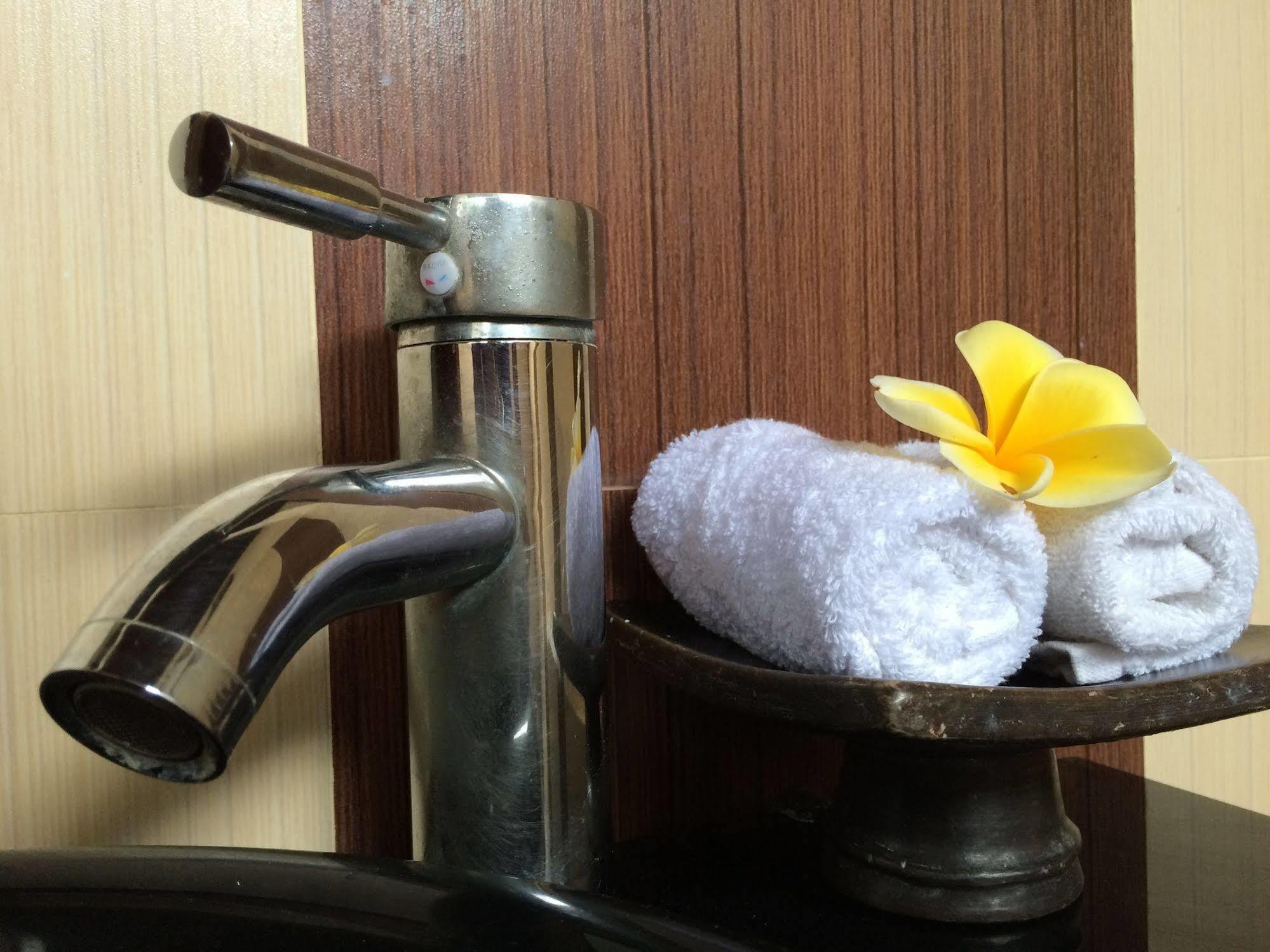 Uma Dewi Guest House Убуд Экстерьер фото